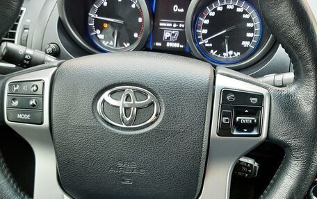 Toyota Land Cruiser Prado 150 рестайлинг 2, 2016 год, 4 850 000 рублей, 5 фотография
