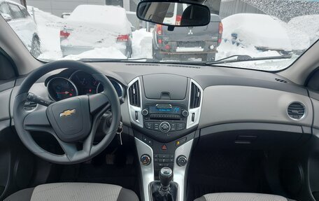Chevrolet Cruze II, 2015 год, 812 000 рублей, 8 фотография