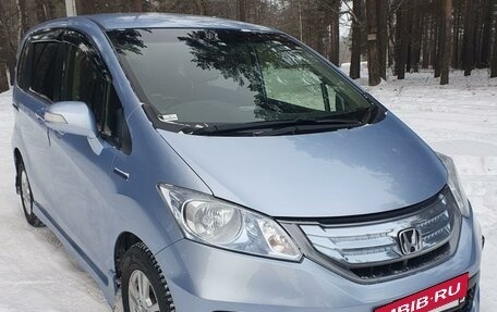 Honda Freed I, 2013 год, 1 320 000 рублей, 4 фотография