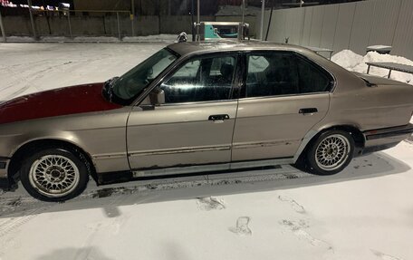 BMW 5 серия, 1989 год, 280 000 рублей, 6 фотография
