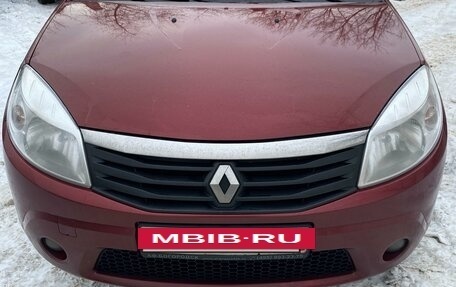 Renault Sandero I, 2013 год, 650 000 рублей, 2 фотография