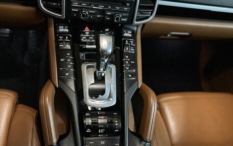 Porsche Cayenne III, 2015 год, 8 000 000 рублей, 26 фотография