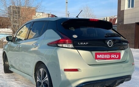 Nissan Leaf II, 2017 год, 1 450 000 рублей, 2 фотография