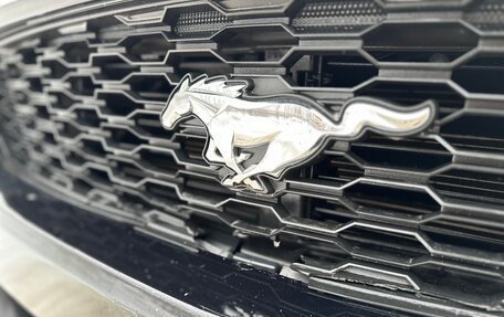 Ford Mustang VI рестайлинг, 2016 год, 2 600 000 рублей, 23 фотография
