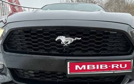 Ford Mustang VI рестайлинг, 2016 год, 2 600 000 рублей, 22 фотография