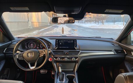 Honda Accord IX рестайлинг, 2018 год, 1 990 000 рублей, 10 фотография