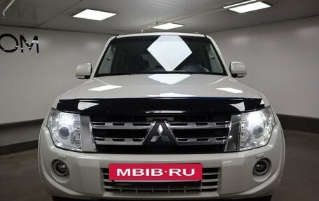 Mitsubishi Pajero IV, 2013 год, 1 990 000 рублей, 3 фотография
