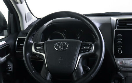 Toyota Land Cruiser Prado 150 рестайлинг 2, 2021 год, 6 299 000 рублей, 17 фотография