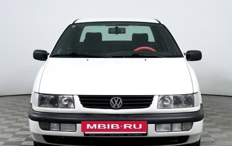 Volkswagen Passat B4, 1996 год, 315 000 рублей, 2 фотография