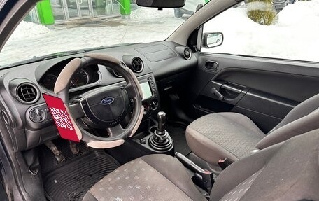 Ford Fiesta, 2004 год, 245 000 рублей, 8 фотография
