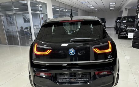 BMW i3 I01 рестайлинг, 2019 год, 2 650 000 рублей, 6 фотография
