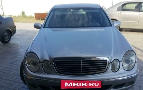 Mercedes-Benz E-Класс, 2003 год, 795 000 рублей, 4 фотография