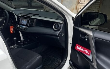 Toyota RAV4, 2016 год, 2 470 000 рублей, 27 фотография