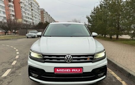 Volkswagen Tiguan II, 2019 год, 3 530 000 рублей, 3 фотография