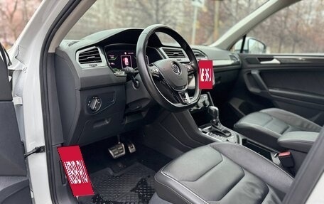 Volkswagen Tiguan II, 2019 год, 3 530 000 рублей, 10 фотография