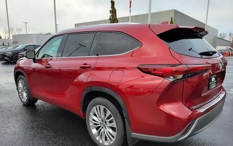 Toyota Highlander, 2023 год, 6 340 000 рублей, 8 фотография