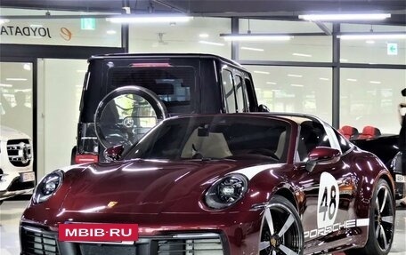 Porsche 911, 2021 год, 30 900 000 рублей, 4 фотография