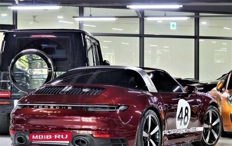 Porsche 911, 2021 год, 30 900 000 рублей, 2 фотография