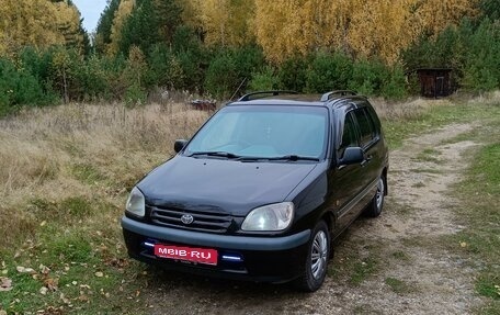 Toyota Raum I, 1997 год, 399 000 рублей, 1 фотография