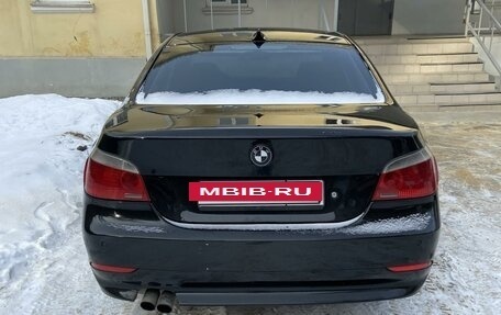 BMW 5 серия, 2004 год, 1 100 000 рублей, 3 фотография