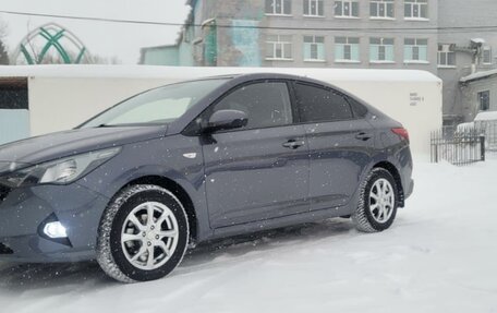 Hyundai Accent IV, 2021 год, 1 820 000 рублей, 2 фотография