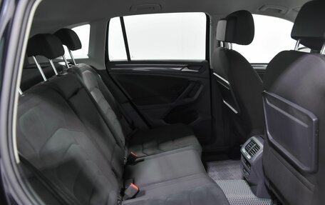 Volkswagen Tiguan II, 2018 год, 2 395 900 рублей, 16 фотография