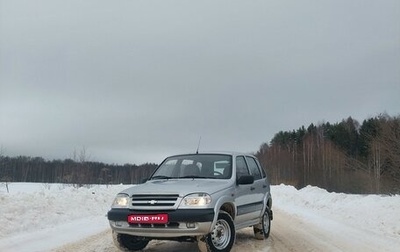 Chevrolet Niva I рестайлинг, 2004 год, 355 000 рублей, 1 фотография