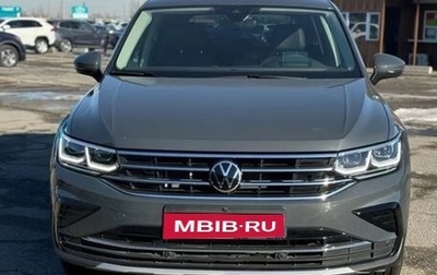 Volkswagen Tiguan II, 2022 год, 4 590 000 рублей, 1 фотография
