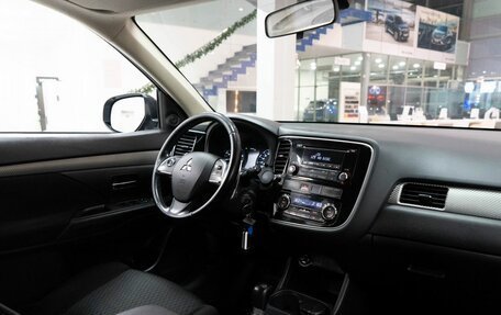 Mitsubishi Outlander III рестайлинг 3, 2013 год, 1 399 000 рублей, 20 фотография