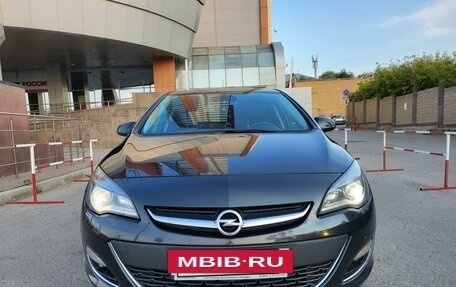 Opel Astra J, 2012 год, 900 000 рублей, 13 фотография