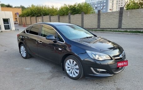 Opel Astra J, 2012 год, 900 000 рублей, 11 фотография