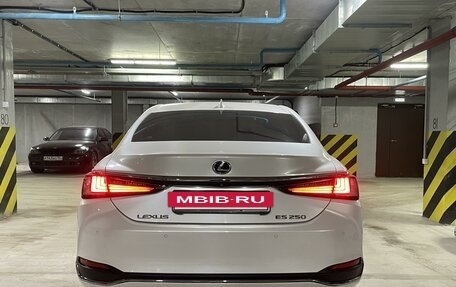 Lexus ES VII, 2019 год, 4 299 999 рублей, 6 фотография