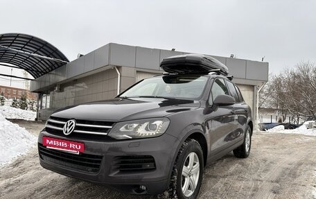 Volkswagen Touareg III, 2011 год, 1 700 000 рублей, 2 фотография