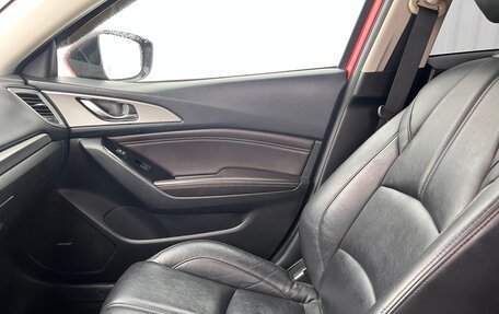 Mazda 3, 2017 год, 1 570 000 рублей, 14 фотография