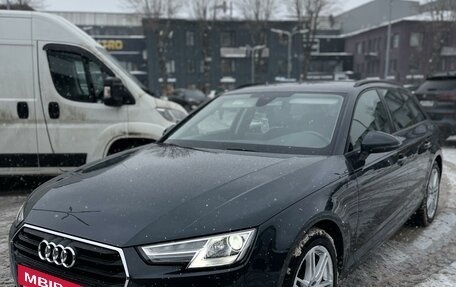 Audi A4, 2019 год, 2 230 000 рублей, 2 фотография