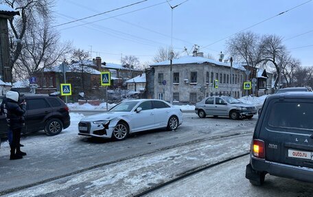 Audi A4, 2018 год, 2 500 000 рублей, 3 фотография