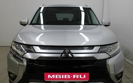 Mitsubishi Outlander III рестайлинг 3, 2020 год, 2 740 000 рублей, 2 фотография