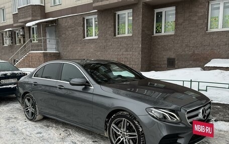Mercedes-Benz E-Класс, 2018 год, 4 100 000 рублей, 3 фотография