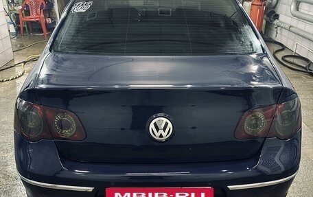 Volkswagen Passat B6, 2005 год, 665 000 рублей, 4 фотография