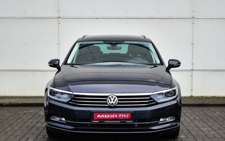 Volkswagen Passat B8 рестайлинг, 2018 год, 2 598 000 рублей, 3 фотография