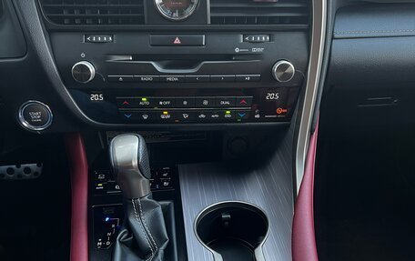 Lexus RX IV рестайлинг, 2017 год, 4 625 000 рублей, 25 фотография