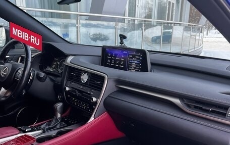 Lexus RX IV рестайлинг, 2017 год, 4 625 000 рублей, 12 фотография