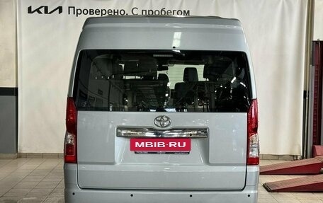 Toyota HiAce H300, 2020 год, 4 600 000 рублей, 5 фотография