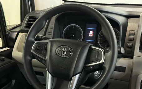 Toyota HiAce H300, 2020 год, 4 600 000 рублей, 10 фотография