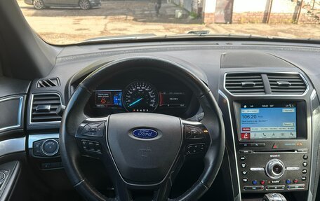 Ford Explorer VI, 2018 год, 3 850 000 рублей, 12 фотография