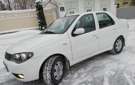 Fiat Albea I рестайлинг, 2011 год, 600 000 рублей, 3 фотография