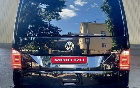 Volkswagen Multivan T6 рестайлинг, 2018 год, 4 999 000 рублей, 10 фотография