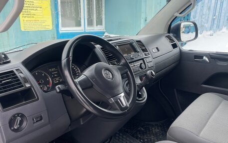 Volkswagen Caravelle T5, 2010 год, 1 780 000 рублей, 7 фотография
