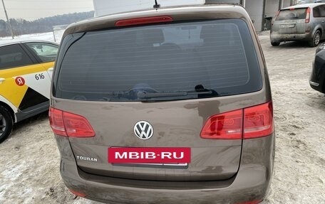 Volkswagen Touran III, 2012 год, 999 999 рублей, 8 фотография