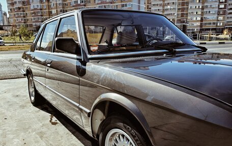 BMW 5 серия, 1985 год, 600 000 рублей, 2 фотография